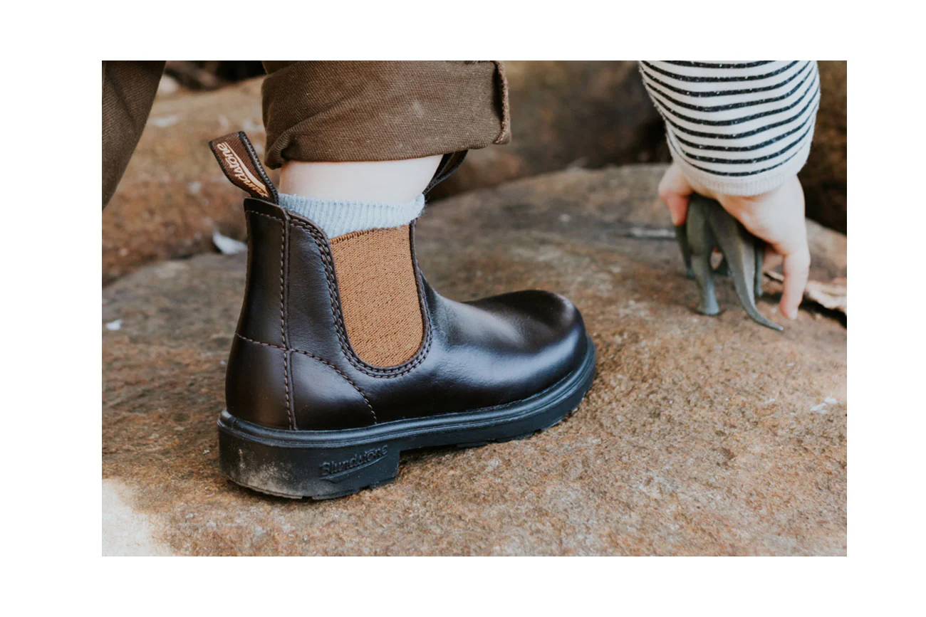 Blundstone #2591 Brown Leather with Toffee Elastic - Image 3